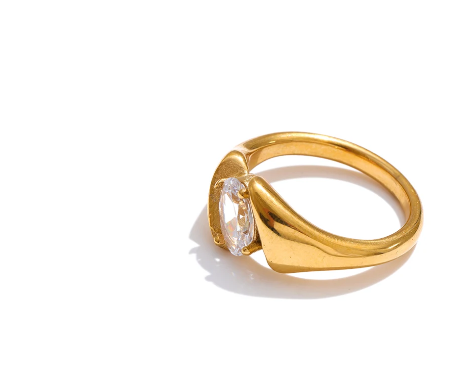 Yhpup Größe 678 Edelstahlring mit glänzendem Zirkonia-Guss, 18 Karat Goldfarbe, PVD-beschichtet, bezaubernder Fingerschmuck – Detail 2