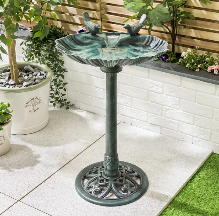 Plastic Bird Feeder Shell Bird Basin Shell Bird Bath Breeding Box