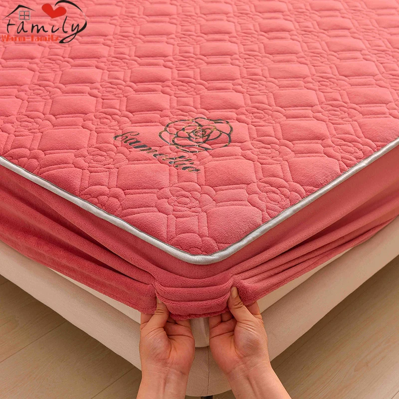 

1pc Flannel Quilted Bed Sheet Set Red Color Warm Thicken Fitted Bed Cover for Winter Coral Fleece Mattress Cover King Size Decor