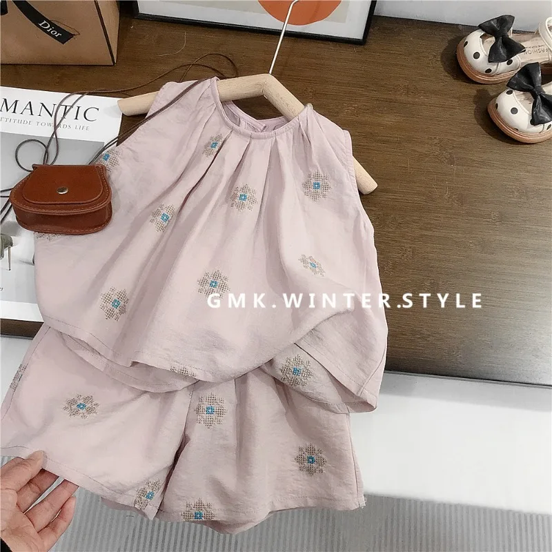 2026 Summer Girls Embroidered Vest Set Sleeveless Hollow Top Shorts Thin Two Piece Set Korean Style Foreign