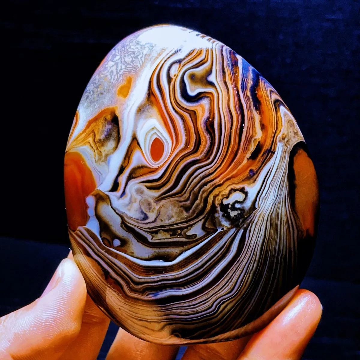 Natural Texture Banded Agate Worry Stone, Mineral Specimen, Tumbled Polished, Collectible, Crystal Collection, Table Display