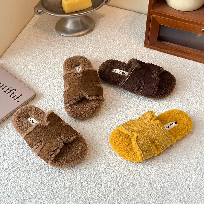 فتاة Xiaoxiangfeng الدافئة الرجعية رقيق النعال الخريف والشتاء المتقدمة الشعور لباس خارجي أفخم كلمة واحدة نعال من القطن