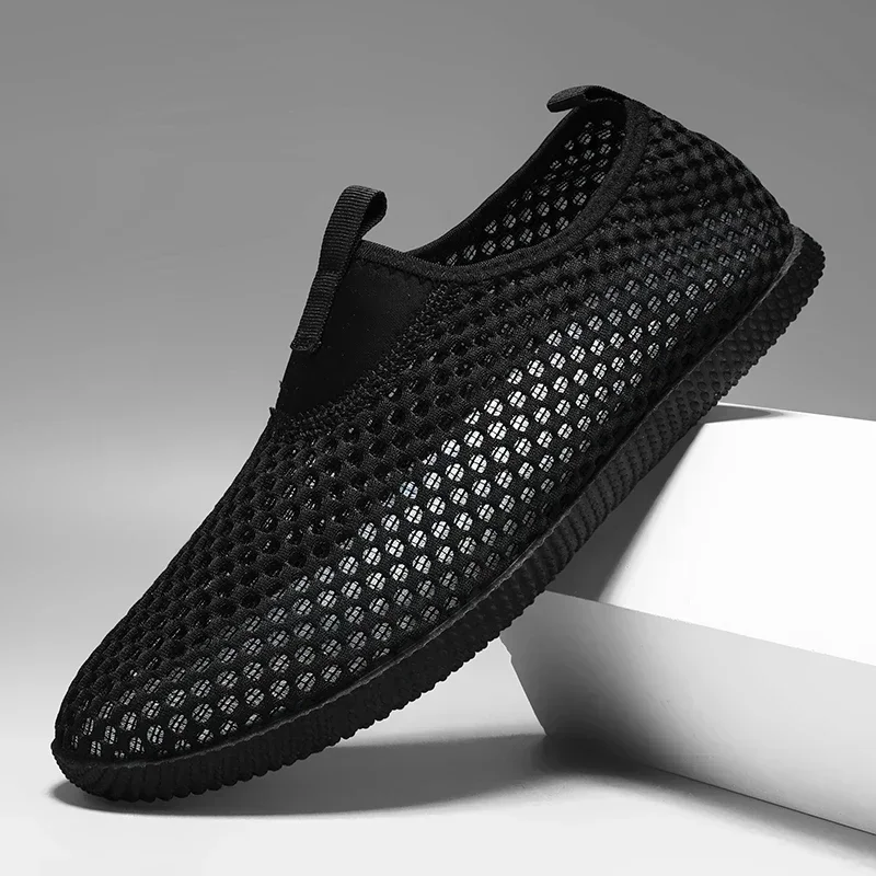 Breathable Men Casual Shoes Slip on Lightweight Mens Loafers Mesh Running Shoes Fashion Male Walking Sneakers Zapatillas Hombre