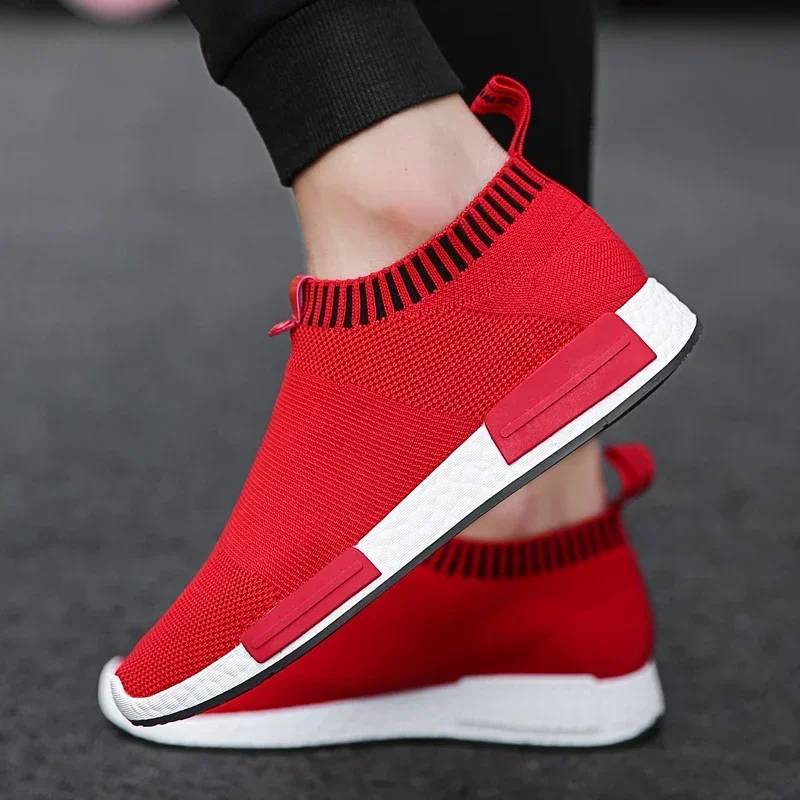 Men\'s Slip on Sock Sneakers 38-47 Super Light Breathable Mens Shoes Men Walking Jogging Shoes Men Sneakers Casual Shoes for Men