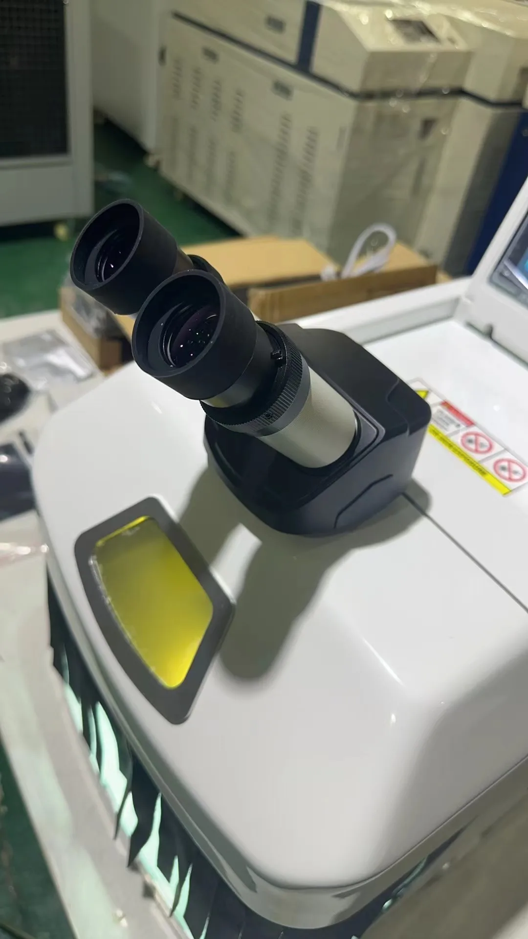 

200W Desktop Mini YAG CCD Jewelry Laser Welding Machine for Gold and Silver