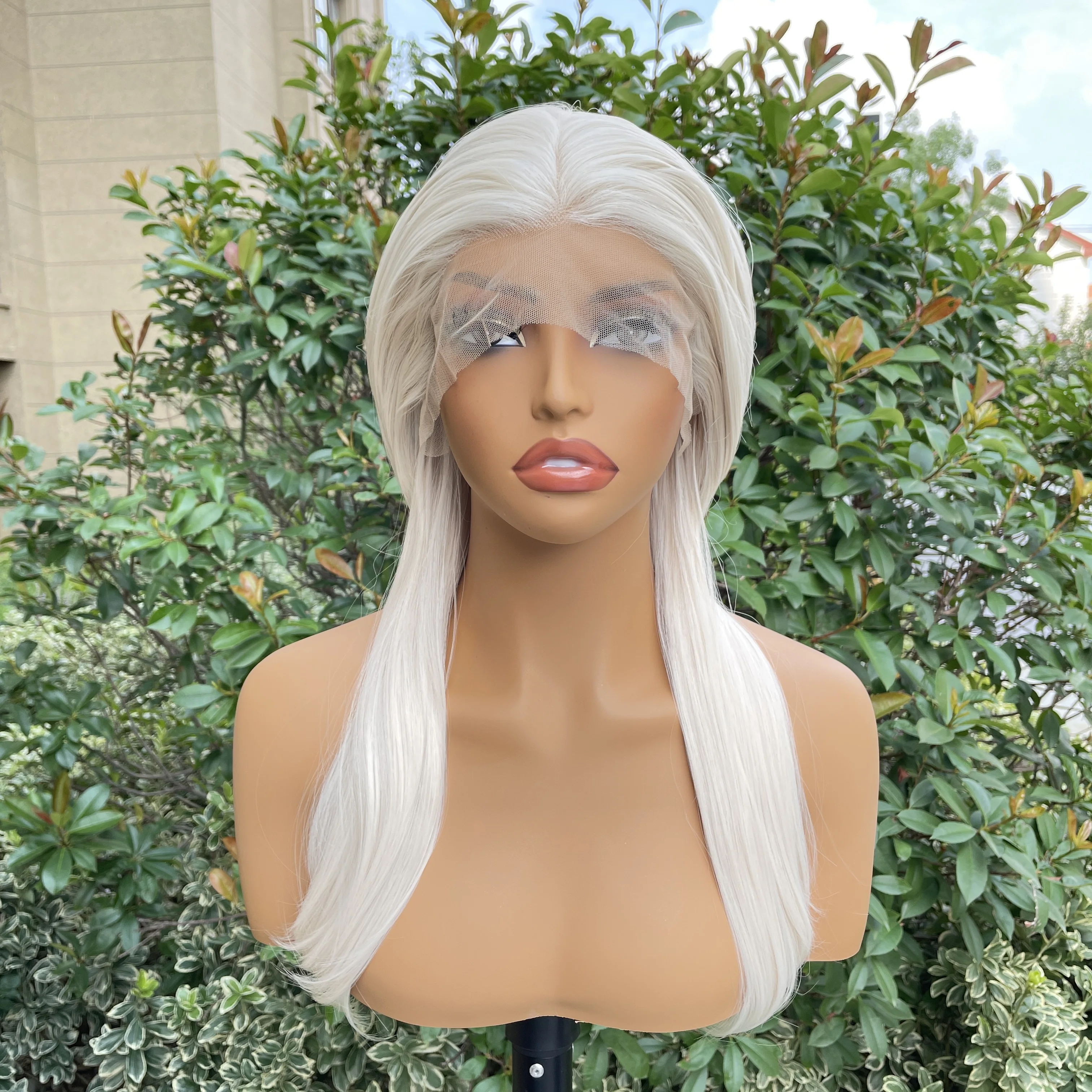 

Натуральная волна Синтетические парики фронта шнурка 13X4 Платиновый блондин Бесклеевой парик шнурка Длина плеч Парик для косплея Mullet Половина ручной завязки