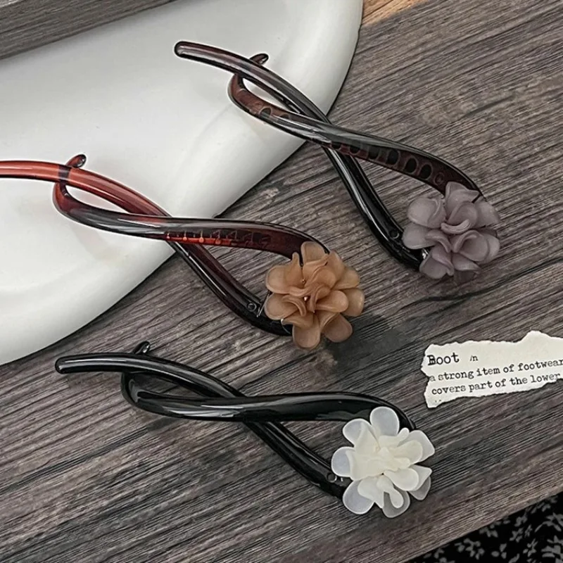S Shape Flower Ponytail Twist Hair Clip Fashion Pearl Shark Clip Hairpin Barrettes Hairgrip Hair Accessories for Women Headwear