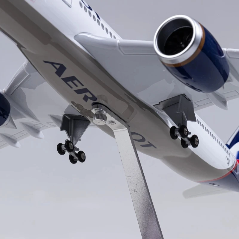 Nowy kolekcjonerski model samolotu A350 Aeroflot Russian Airlines z podwoziem kołowym, miniaturowy samolot do kolekcjonowania.