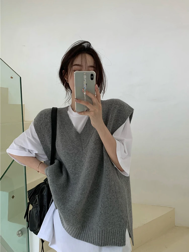 

Women V-neck Wool Waistcoat Sleeveless Pullover Spring Autumn Loose Sweater 100% Merino Wool Knitwear Female Slit Vest Top