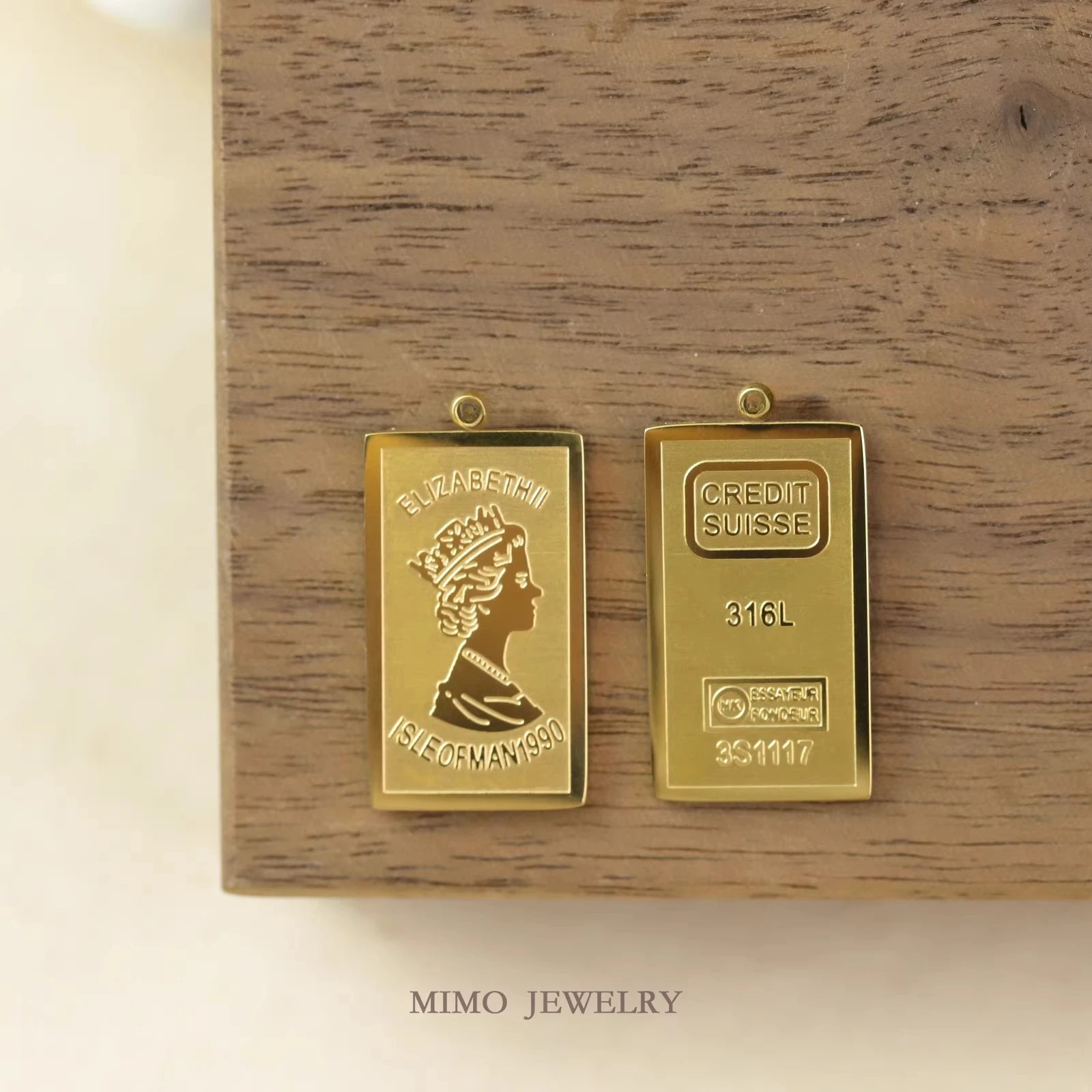 

Rectangular Portrait of The Queen Charms Pendant Supplies DIY Hand Stainless Steel Gold Plated Accessories 11 * 21mm