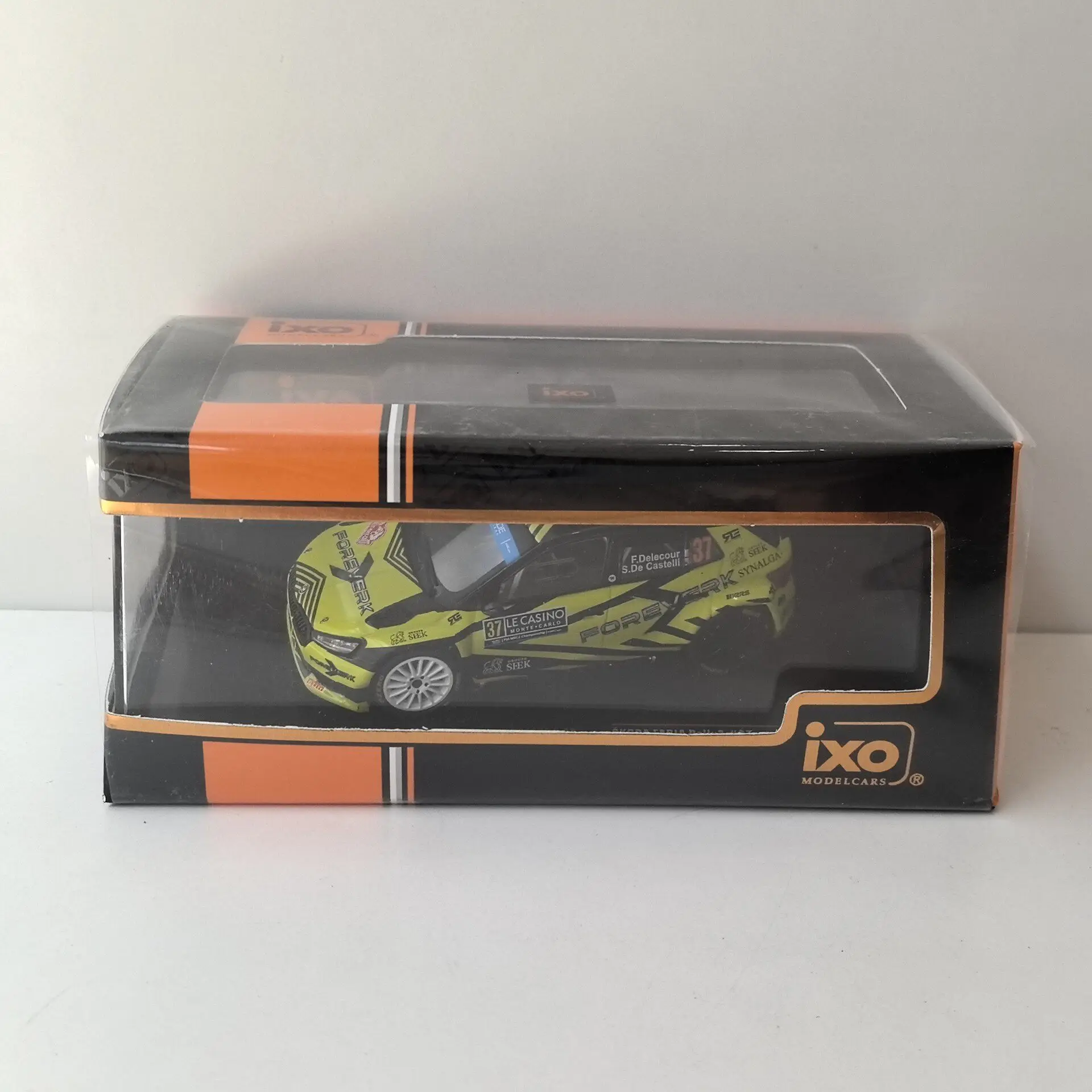 

Модель IXO 1/43 SKODA FABIA R5 из литого металла # 37 2023 Гоночная модель автомобиля из сплава 33