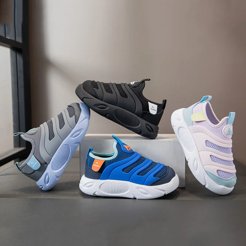 Kinder Colorblock Freizeitschuhe für Jungen und Mädchen 2026 Sommer Neue Kleinkind-Laufschuhe Ausgehöhlte Mesh Leichtgewicht Kinder-Trainingsschuhe