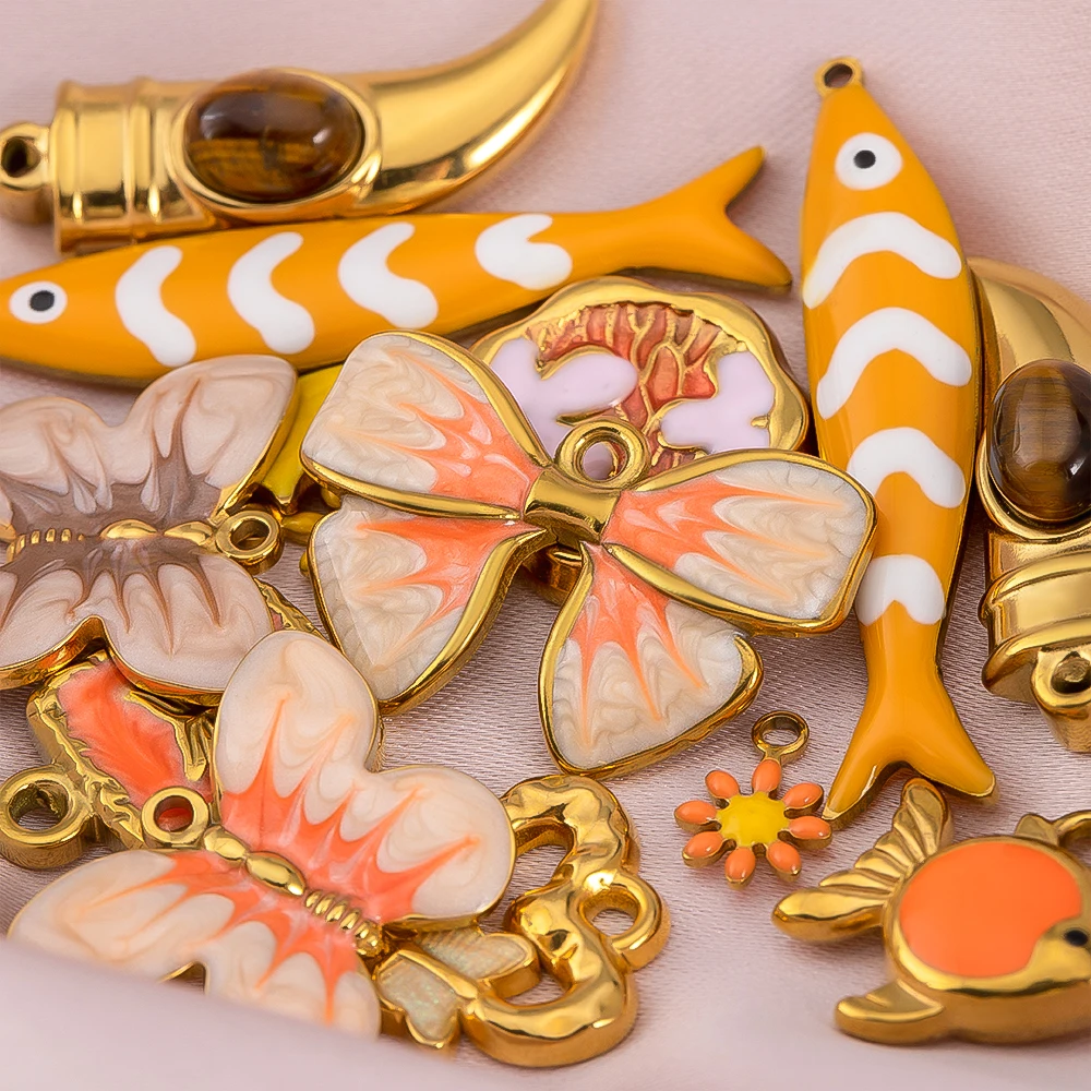 Pendentifs papillon en acier inoxydable et émail, couleur Orange, breloques en forme de poisson pour la fabrication de bijoux, accessoires de collier, vente en gros, 2 pièces