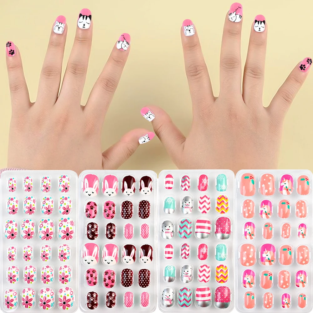 24 stks/doos 5D Reliëf Kids Leuke Cartoon Druk op Nagels Kawaii Konijn Kat Bloem Kunstnagels Kinderen Meisjes Volledige dekking Nepnagels