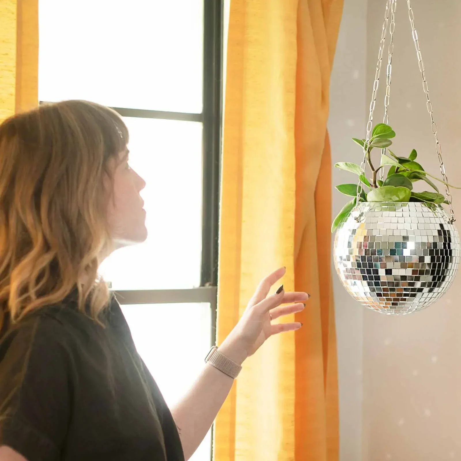 

Disco Ball Planter Globe Shape Mirror Hanging Vase Flower Pots Hanger Rope Hanging Basket Bohemian Style Garden Decor Vase