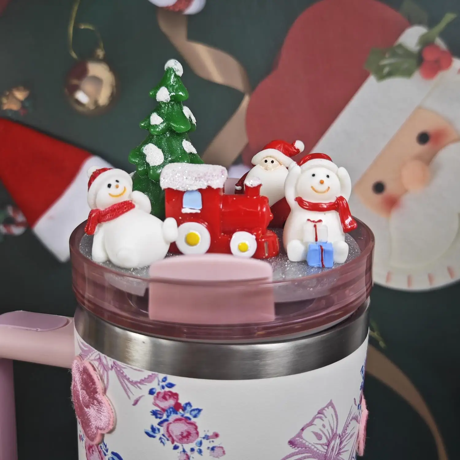 Luminous Christmas Miniature Landscape Acrylic Fixed Slice 40oz Cup Lid Lovely Straw Topper Dust Cap for Party Favors
