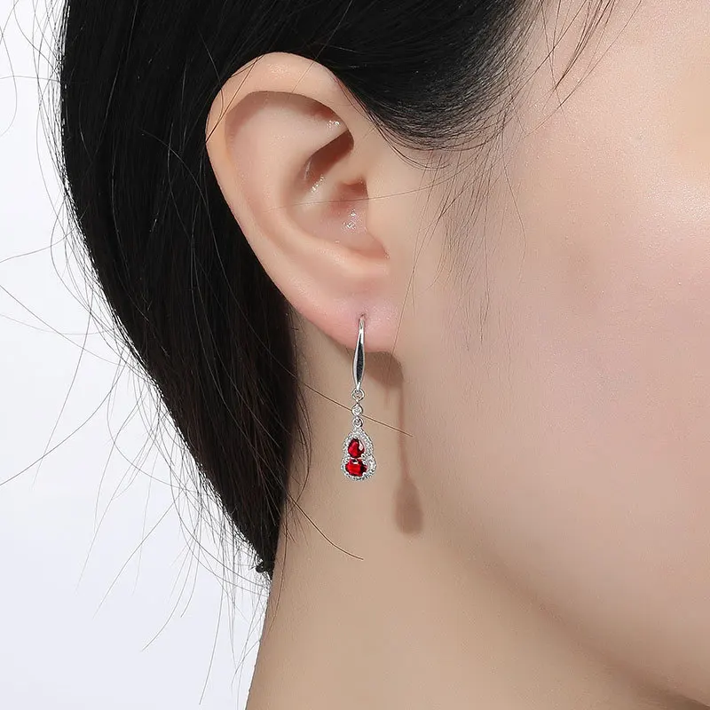 Korean-style fashionableGourd-shaped ruby pendant with waterdrop shape, 925 sterling silver necklace for ladies, hypoallergenic 4