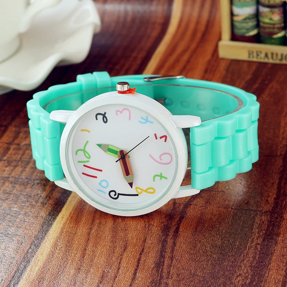 قطعة واحدة من ساعة الرسوم المتحركة المتينة، سوار معصم بمؤشر قلم رصاص سهل الارتداء من السيليكون هدية تذكارية لعيد الميلاد باللون الأخضر #2