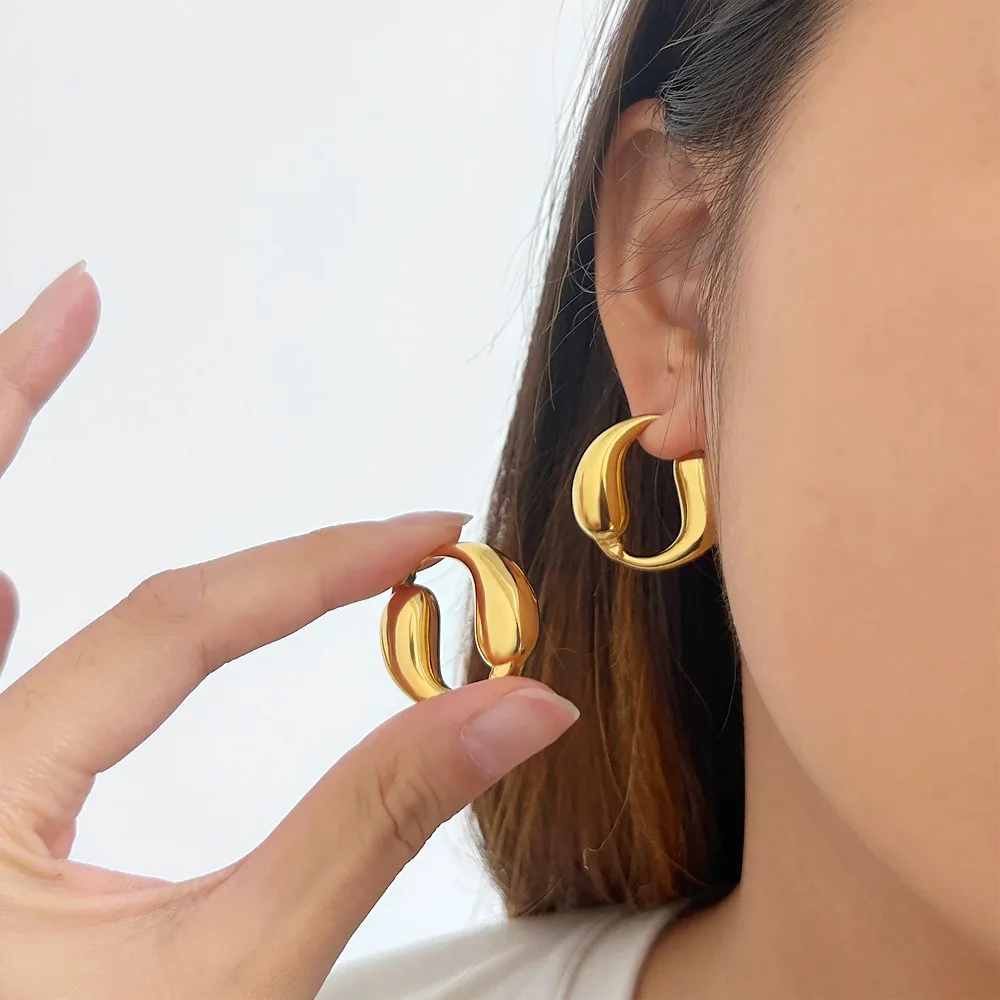 

Аксессуары для самостоятельного изготовления: модные нишевые O-образные серьги из титановой стали с символом Тай-чи и рыбами, позолоченные 18-каратным золотом, для Европы и США.