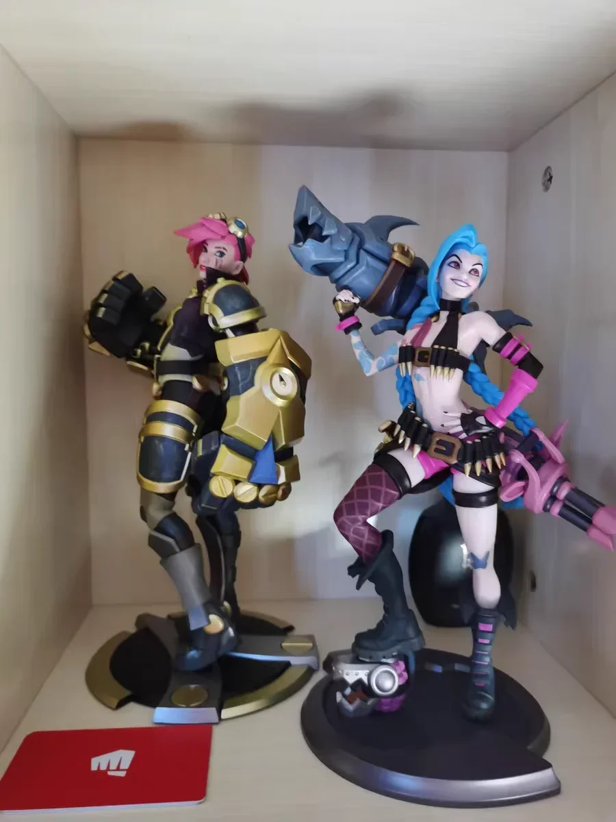 Hot League Of Legends Game Periphery Figure The Piltover Enforcer Vi Jinx Medium Sculpture Action Figure Model Collectible Gift