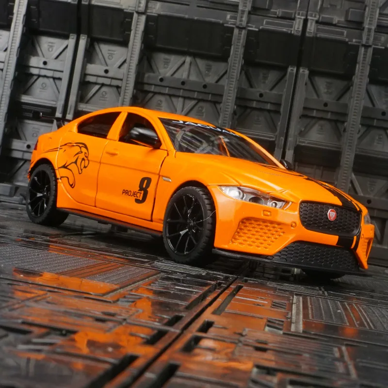 1:24 Jaguar XE SV PROJECT8 coche de rally de aleación modelo decoración de coche, puertas y capó de motor, maletero se puede abrir