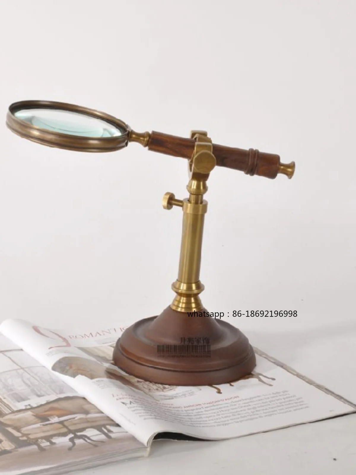 India Imported American Brass Plus Solid Wood Bracket Retro Magnifying Glass Handmade Craft Study Light Luxury Jewelry Ornament