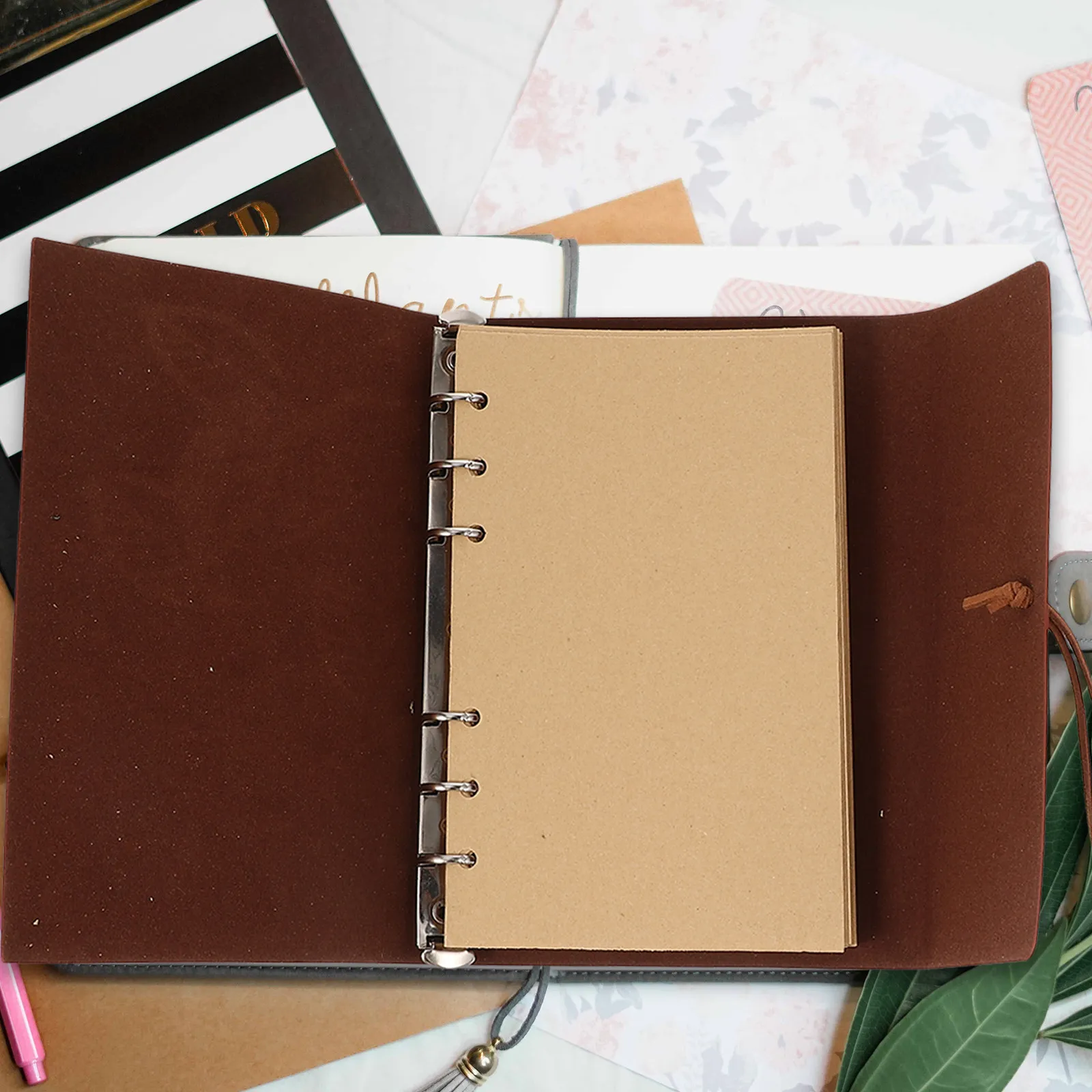 

Vintage Travel Notebook with Rounded Corners Retro Rope Binding Leaf Pendant Daily Journal Sketchbook for Writing
