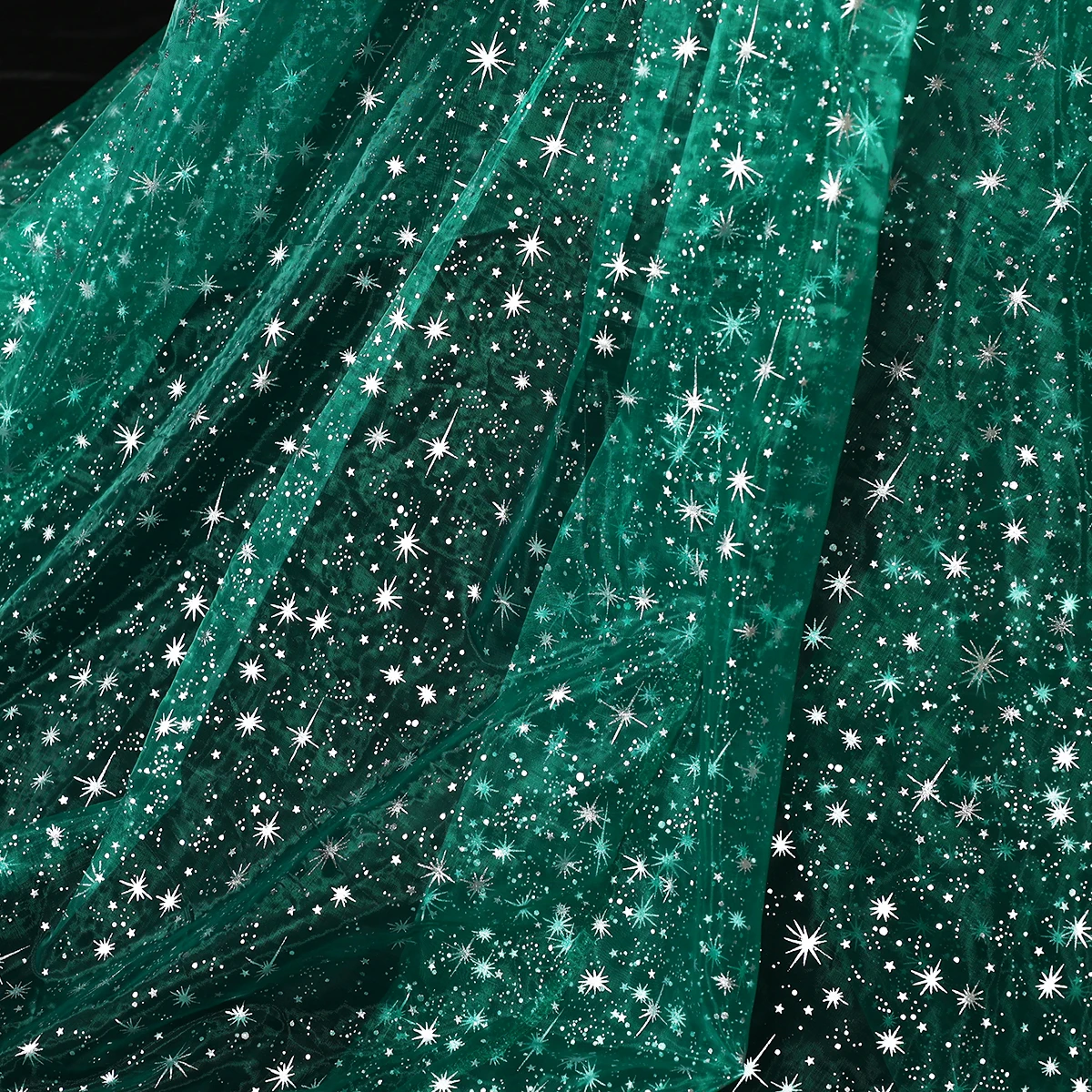 Halloween-Kapuzenumhang mit langem Schleier, einfarbig, glänzend, Sternenhimmel-Motiv, für Damen, geeignet für Hochzeiten, Gartenpartys, Bühnenauftritte, Kostüm, Tüllumhang – Detail 16