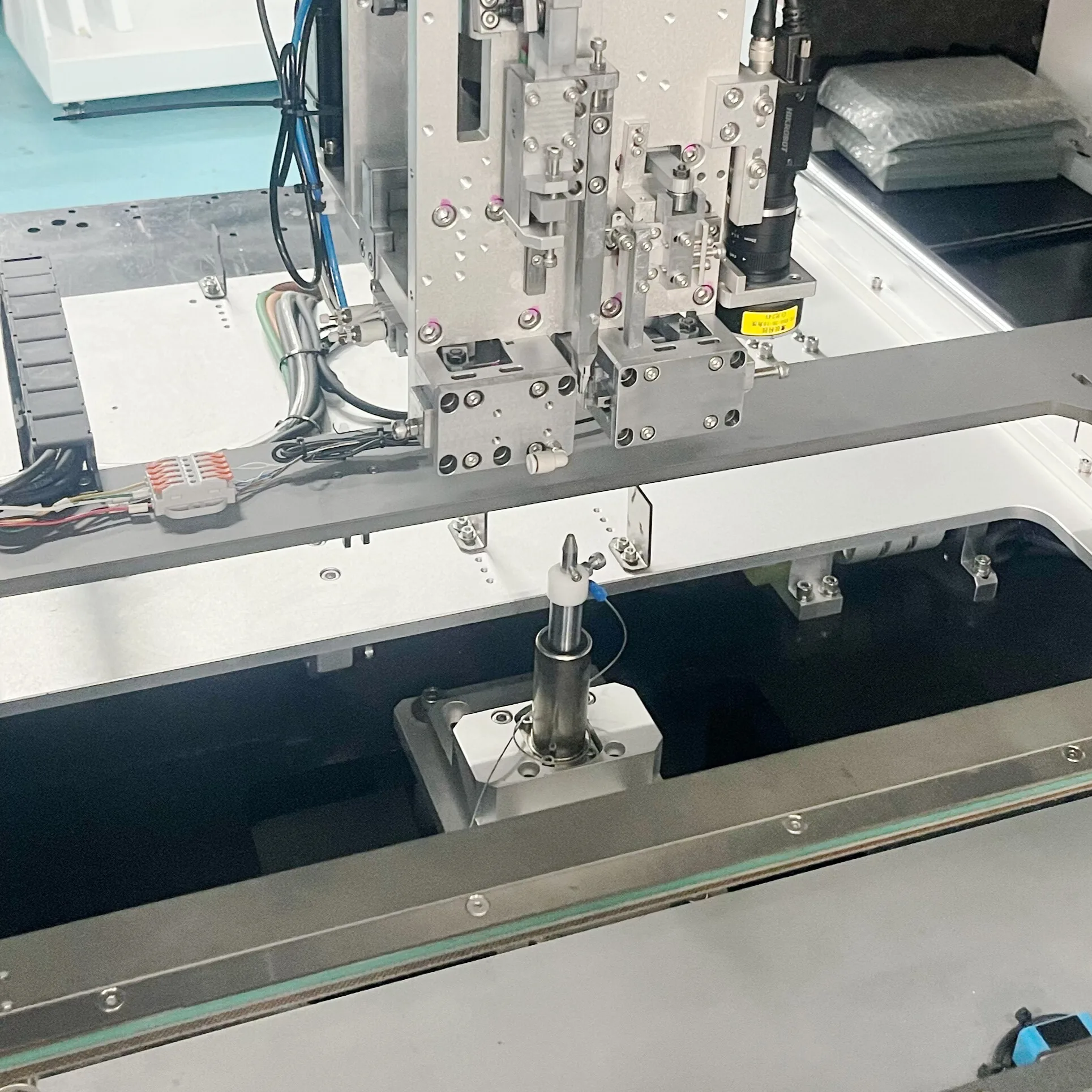 Stampante per schermi per assemblaggio PCB SMT con motore centrale e componenti per cuscinetti Macchina automatica per prelievo e posizionamento desktop