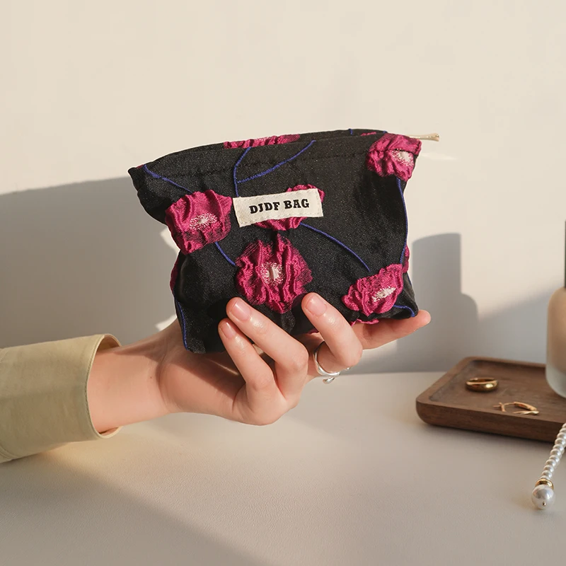 Women\'s Cosmetic Bag Small Purple Flowers Large Capacity Cosmetic Lipstick Storage Bag Portable Coin Purse Commuter Card Holder