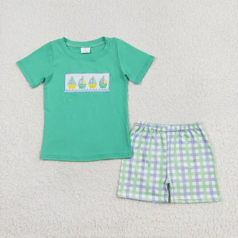 New rts Infant Boys Summer Suit Wholesale Boutique Embroidered Sailing Boat Blue Green Short Sleeve Plaid Shorts Set BSSO0887