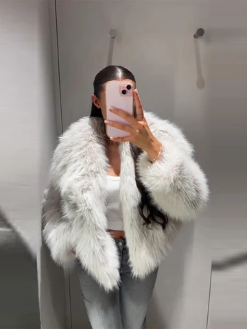 Женское пальто из искусственного меха Chic
