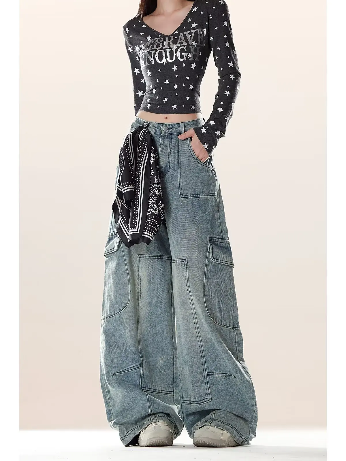 

Retro American workwear wide leg pocket jeans for both men women high street loose fit slimming high waisted straight leg pants