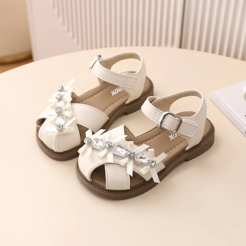 Children Fashion Sandals Princess Summer Cross Strap Girls Rhinestone Flat Shoes Elegant Wedding Party Kids School Dress Sandals