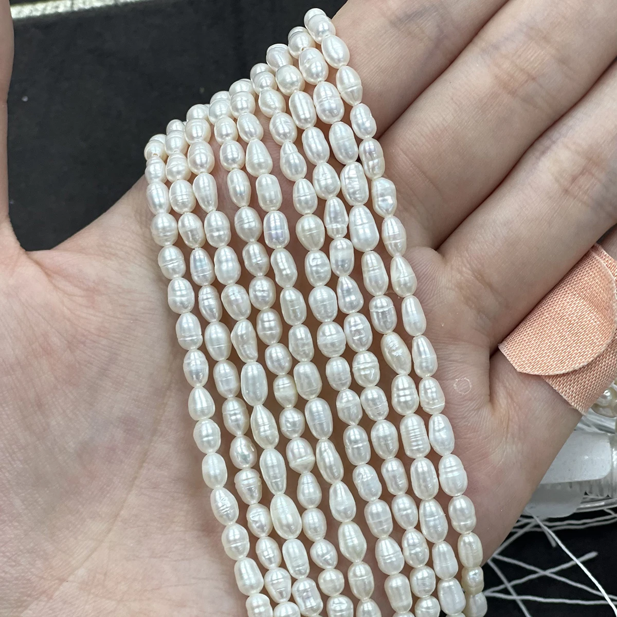 Perles d'eau douce naturelles en forme de riz de qualité A, 3-4 mm, perles en vrac pour la fabrication de bijoux, colliers, bracelets et accessoires DIY, 36 cm