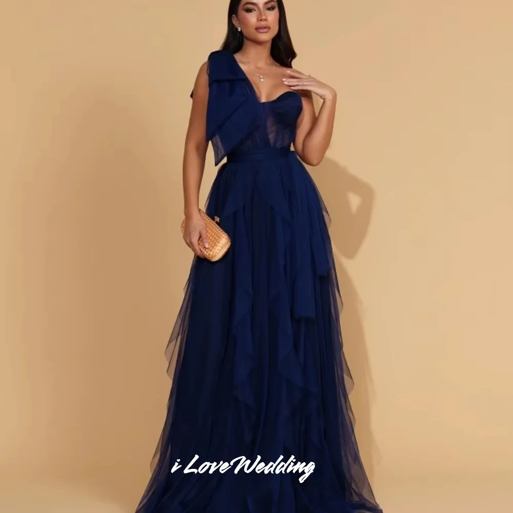 Синее вечернее платье на одно плечо 2025 с бантом в форме сердца, без рукавов, с открытой спиной, трапециевидной формы длиной до пола, плиссированное свадебное платье по индивидуальному заказу
