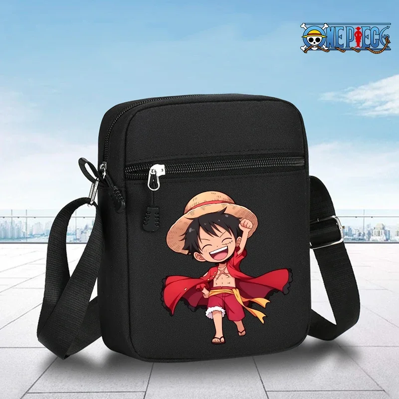 Nuove borse a tracolla con figure di anime dei cartoni animati di un pezzo Rufy Borsa a tracolla cool alla moda di grande capacità Borsa Oxford portatile da esterno