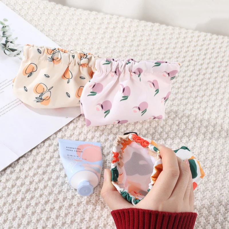 

Cute Women's Coin Purse Carrying Handbag Cosmetic Lipstick Organizer Portable Auto Closure Storage Bag Waterproof Gift