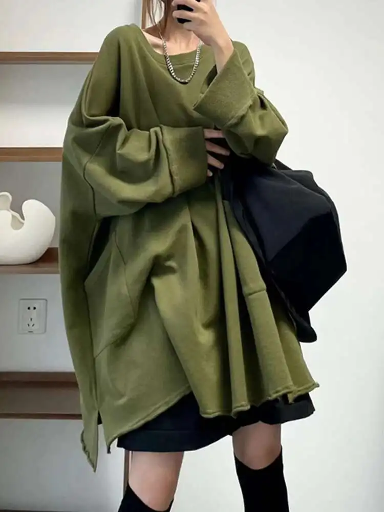 EAM Purple Big Pockets Casual Sweatshirt New Round Neck Long Sleeve Women Big Size Fashion Tide Autumn 2026 30A2867
