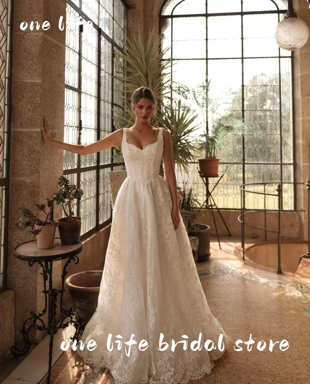 UNA VITA Personalizza Abito da sposa in pizzo avorio Sweetheart Senza spalline Drappeggiato Sweep Train Abito da sposa Principessa Vestido de novia
