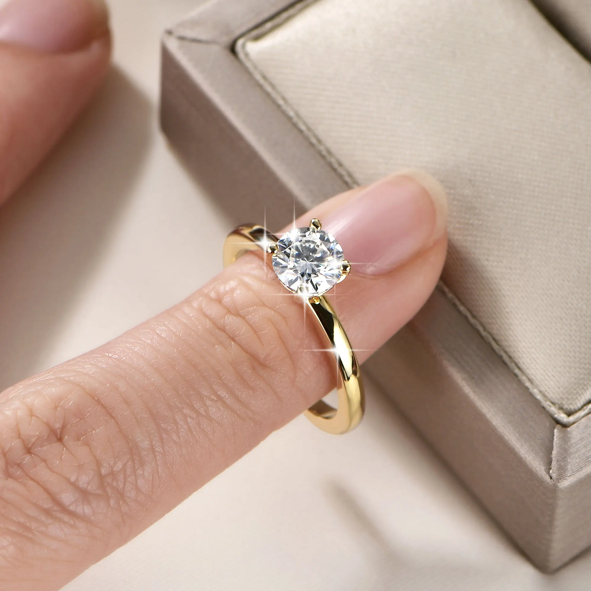 Abestecom 1.5CT Moissanite Simple Solitaire Promise Engagement Ring 14K Gold Plated D Color VVS1 GRA Rings Women Jewelry Gift
