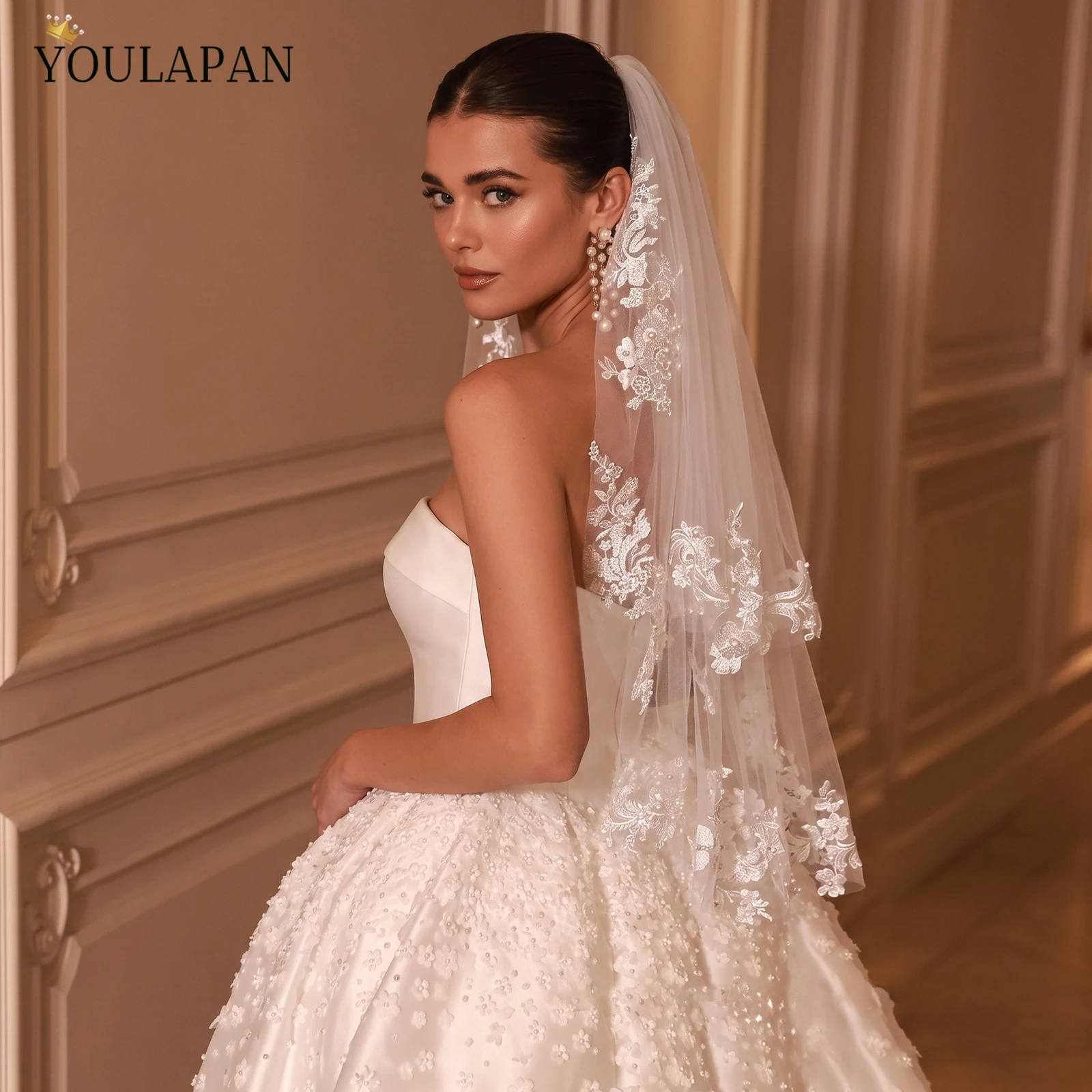 veu-de-noiva-topqueen-com-renda-na-borda-duas-camadas-elegante-romantico-comprimento-ate-o-cotovelo-complementos-de-casamento-v391