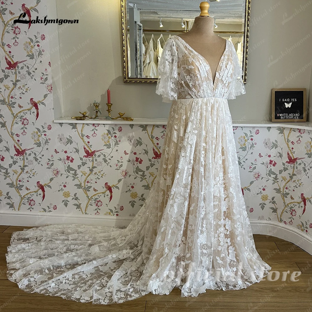 Lakshmigown Champagnerfarbenes Plus-Size-Hochzeitskleid mit abnehmbaren Fledermausärmeln, V-Ausschnitt, Spitze, Hofschleppe, Brautkleid nach Maß – Detail 5