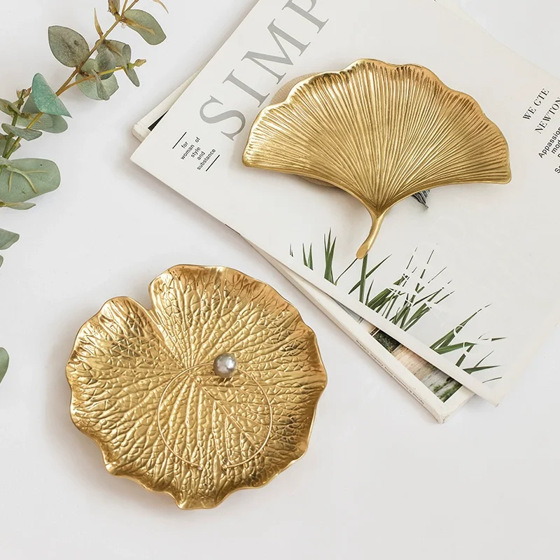 Luxury Ginkgo Leaf Tray Table Jewelry Storage Nordic Copper Coin Leaf Snack Tray Ornaments Nordic Living Room Jewelry Tray