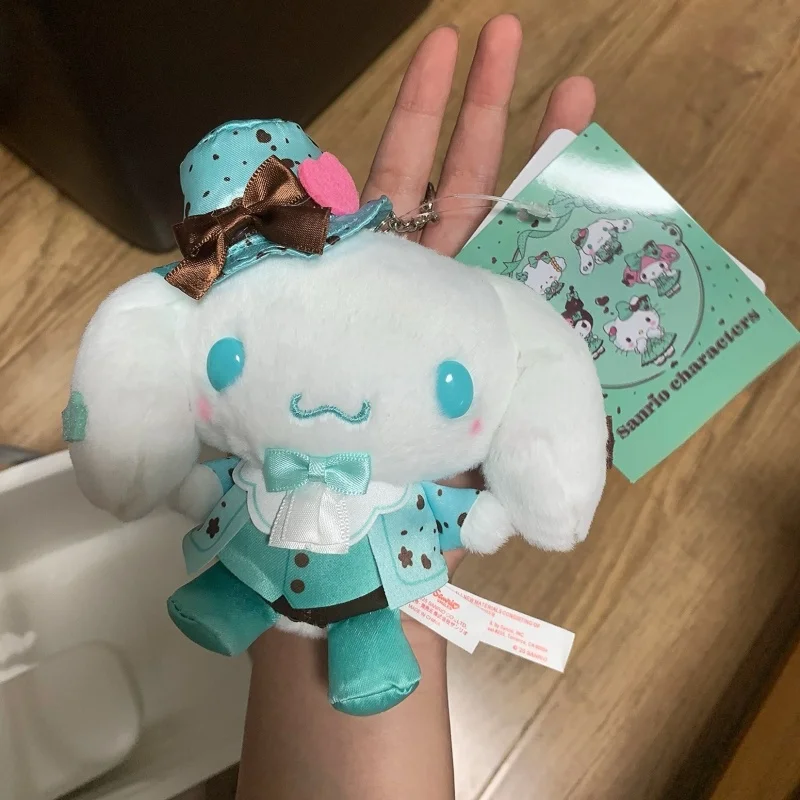 Sanrio Cinnamoroll Mint Chocolate Series Portachiavi in peluche Allevia lo stress Guarigione Ornamento per auto Decorazione per borsa per studenti Regalo per coppia