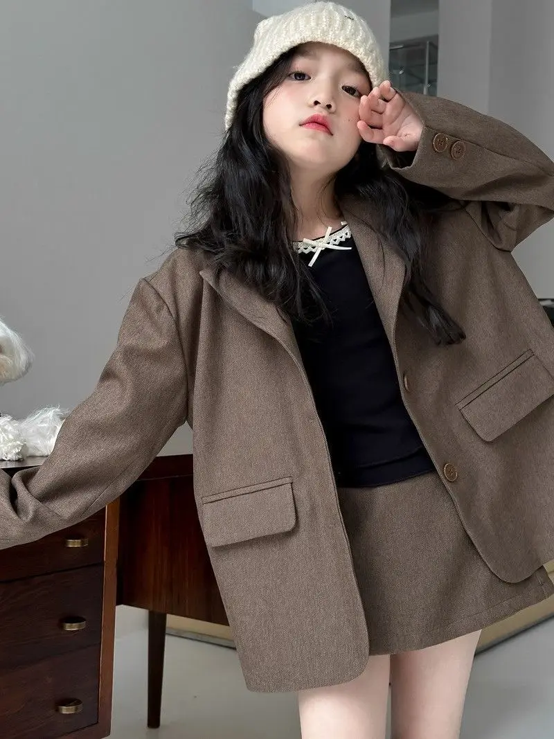 children and  girls fashionable suitSuit skirt set for autumn 2026 loose suit jacket and skirt shorts fortrendy kids clothes