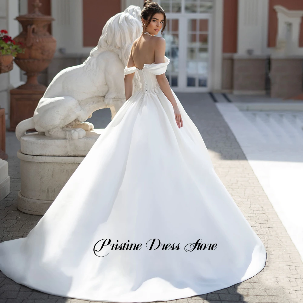 Classic Satin Detachable Off the Shoulder Wedding Dress with Pearls A-Line Sweetheart Customized Bridal Gowns Chapel Train