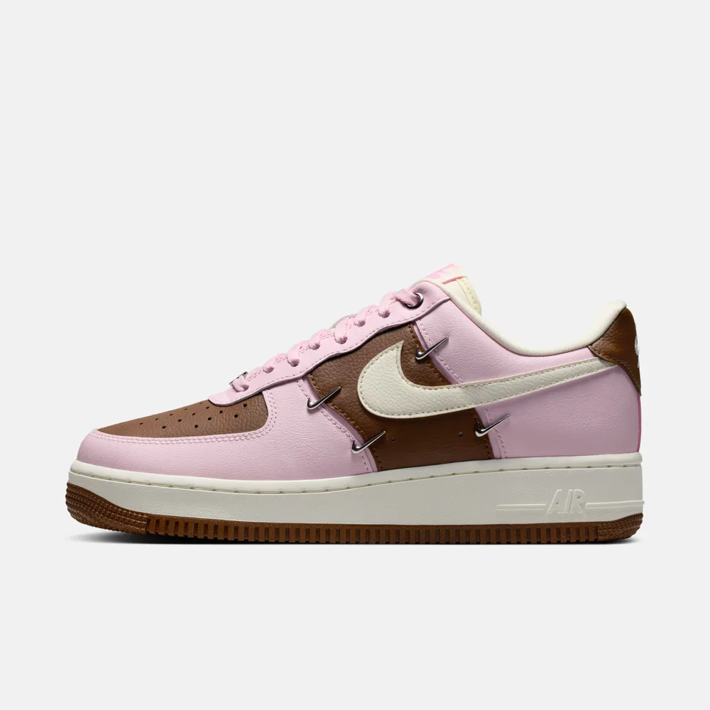 

Женская обувь NIKE WMNS AIR FORCE 1 '07 LX Обувь для спорта и отдыха IO7595-211