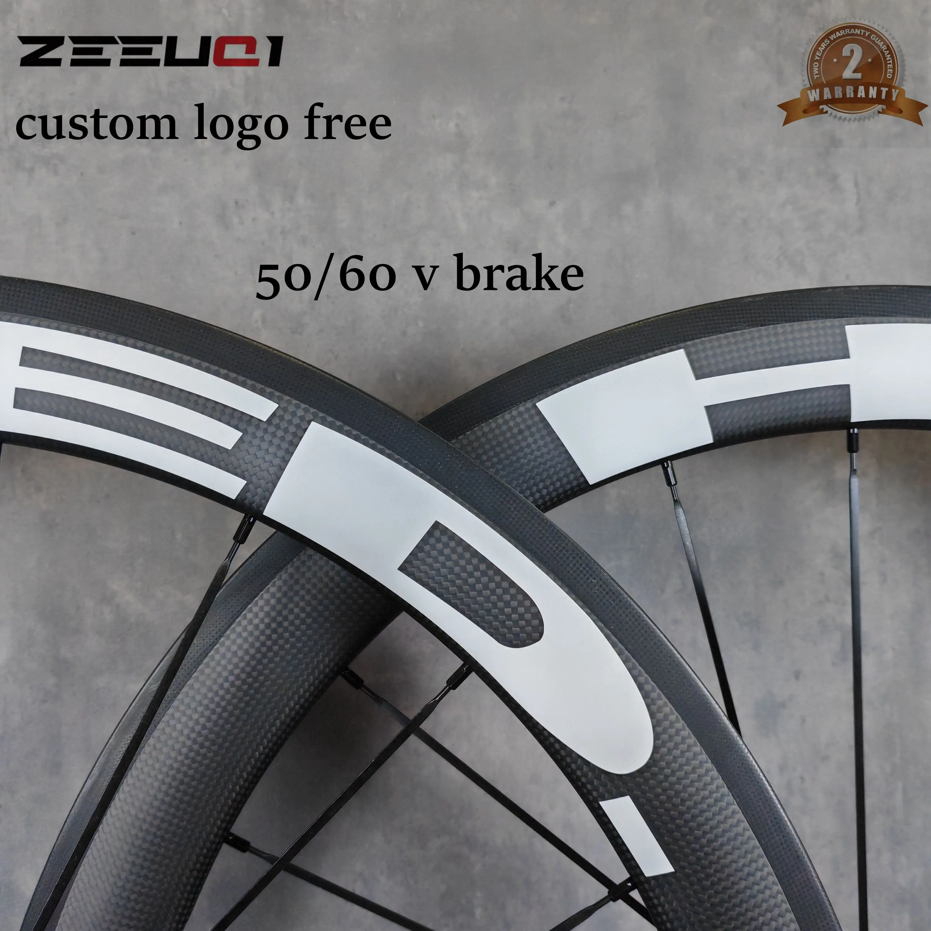 Koła karbonowe 700C do roweru szosowego, hamulce V-Brake, wysokość obręczy 50/60mm, szerokość 25mm, opona clincher, wykończenie 3k matowe/błyszczące, piasta R13, 11-12 biegów, możliwość personalizacji logo.