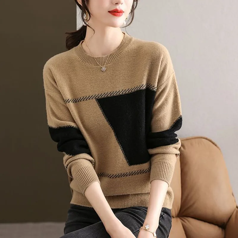 New Autumn/Winter Fashion Round Neck Contrast Color Cashmere Sweater Loose and Versatile Large Foreign Long Sleeve Sweater